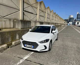 Vooraanzicht van een huurauto Hyundai Elantra in Durrës, Albanië ✓ Auto #9704. ✓ Transmissie Automatisch TM ✓ 0 beoordelingen.