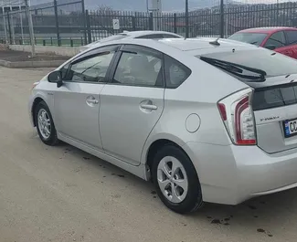 Verhuur Toyota Prius. Economy, Comfort Auto te huur in Georgië ✓ Borg van Zonder Borg ✓ Verzekeringsmogelijkheden TPL.