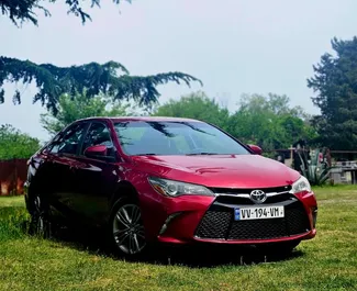 Autohuur Toyota Camry 2016 in in Georgië, met Benzine brandstof en 190 pk ➤ Vanaf 90 GEL per dag.