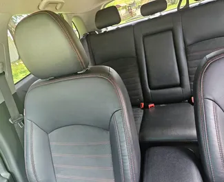 Interieur van Mitsubishi Outlander Sport te huur in Georgië. Een geweldige auto met 5 zitplaatsen en een Automatisch transmissie.