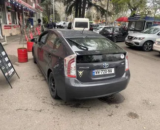 Autohuur Toyota Prius 2014 in in Georgië, met Hybride brandstof en 96 pk ➤ Vanaf 62 GEL per dag.