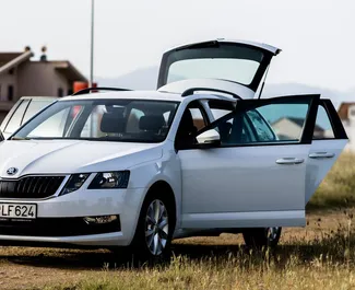 Autohuur Skoda Octavia Combi 2018 in in Montenegro, met Diesel brandstof en 85 pk ➤ Vanaf 28 EUR per dag.