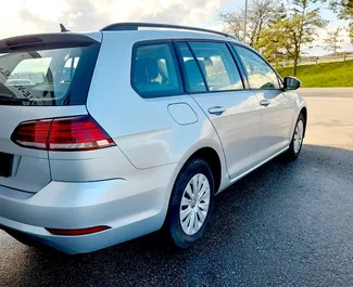 Autohuur Volkswagen Golf Variant 2018 in in Tsjechië, met Diesel brandstof en 116 pk ➤ Vanaf 48 EUR per dag.