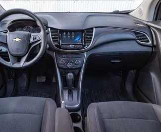 Autohuur Chevrolet Trax 2017 in in Georgië, met Benzine brandstof en 138 pk ➤ Vanaf 105 GEL per dag.