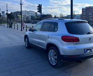 Autohuur Volkswagen Tiguan 2013 in in Albanië, met Diesel brandstof en 120 pk ➤ Vanaf 45 EUR per dag.