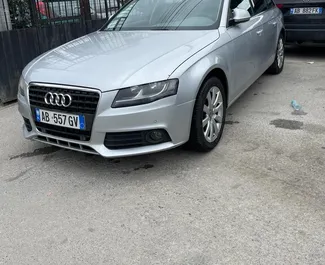 Vooraanzicht van een huurauto Audi A4 Avant op de luchthaven van Tirana, Albanië ✓ Auto #10042. ✓ Transmissie Automatisch TM ✓ 2 beoordelingen.