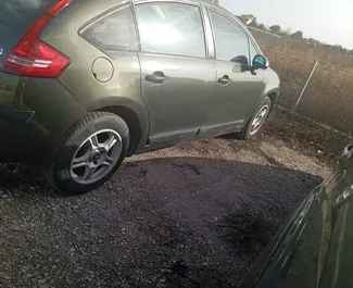 Autohuur Citroen C4 #10005 Handmatig op de luchthaven van Tirana, uitgerust met 1,6L motor ➤ Van Begi in Albanië.