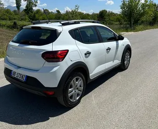 Autohuur Dacia Sandero Stepway 2024 in in Albanië, met Benzine brandstof en 90 pk ➤ Vanaf 27 EUR per dag.