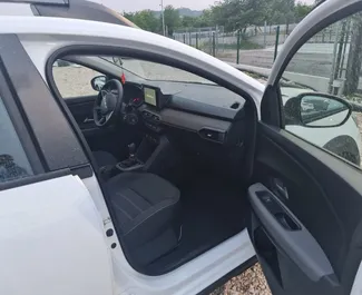 Autohuur Dacia Sandero Stepway #10072 Automatisch op de luchthaven van Tirana, uitgerust met 1,0L motor ➤ Van Marenglen in Albanië.