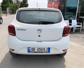 Diesel motor van 1,5L van Dacia Sandero 2017 te huur in Tirana.