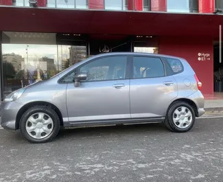 Verhuur Honda Jazz. Economy, Comfort Auto te huur in Albanië ✓ Borg van Borg van 100 EUR ✓ Verzekeringsmogelijkheden TPL, FDW, Buitenland.