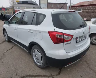 Benzine motor van 1,6L van Suzuki SX4 S-Cross 2014 te huur in Jerevan.