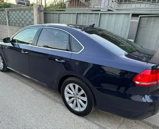 Autohuur Volkswagen Passat 2012 in in Albanië, met Diesel brandstof en 147 pk ➤ Vanaf 23 EUR per dag.