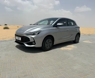 Vooraanzicht van een huurauto MG 3 in Dubai, Verenigde Arabische Emiraten ✓ Auto #9904. ✓ Transmissie Automatisch TM ✓ 2 beoordelingen.