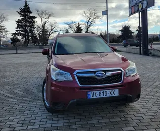 Vooraanzicht van een huurauto Subaru Forester in Tbilisi, Georgië ✓ Auto #10140. ✓ Transmissie Automatisch TM ✓ 0 beoordelingen.