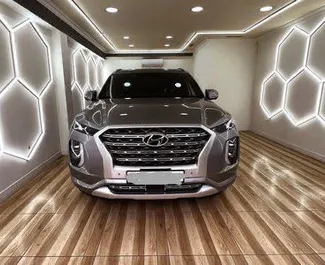 Vooraanzicht van een huurauto Hyundai Palisade in Jerevan, Armenië ✓ Auto #10440. ✓ Transmissie Automatisch TM ✓ 0 beoordelingen.