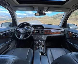 Verhuur Mercedes-Benz GLK. Comfort, Premium, SUV Auto te huur in Albanië ✓ Borg van Borg van 150 EUR ✓ Verzekeringsmogelijkheden TPL.