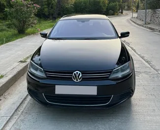 Autohuur Volkswagen Jetta #10417 Automatisch in Tirana, uitgerust met 2,5L motor ➤ Van Rei in Albanië.