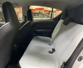 Verhuur Toyota Prius C. Economy, Comfort Auto te huur in Georgië ✓ Borg van Borg van 270 GEL ✓ Verzekeringsmogelijkheden [].