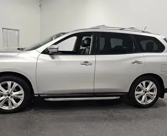 Autohuur Nissan Pathfinder 2015 in in Georgië, met Benzine brandstof en 260 pk ➤ Vanaf 190 GEL per dag.