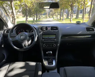 Verhuur Volkswagen Golf 6. Economy, Comfort Auto te huur in Albanië ✓ Borg van Borg van 100 EUR ✓ Verzekeringsmogelijkheden TPL.