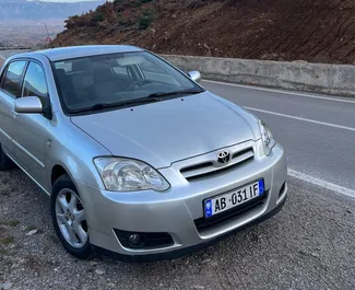 Vooraanzicht van een huurauto Toyota Corolla in Tirana, Albanië ✓ Auto #10416. ✓ Transmissie Automatisch TM ✓ 0 beoordelingen.