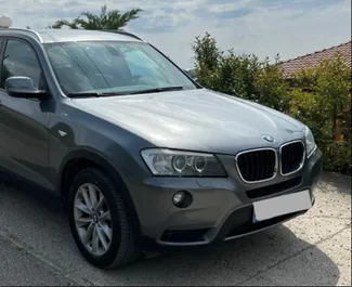 Vooraanzicht van een huurauto BMW X3 in Tirana, Albanië ✓ Auto #10420. ✓ Transmissie Automatisch TM ✓ 0 beoordelingen.