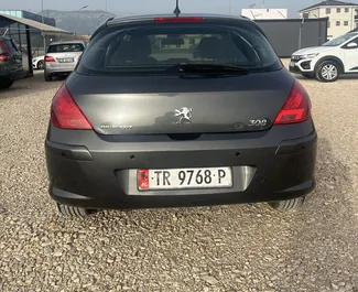 Verhuur Peugeot 308. Comfort Auto te huur in Albanië ✓ Borg van Zonder Borg ✓ Verzekeringsmogelijkheden TPL, CDW, SCDW, FDW, Buitenland, Jonge.