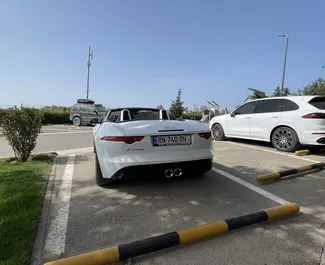 Jaguar F-Type 2015 met Aandrijving achteraan systeem, beschikbaar in Tbilisi.