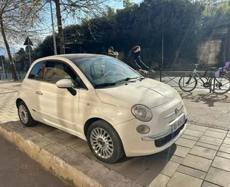 Vooraanzicht van een huurauto Fiat 500 in Tirana, Albanië ✓ Auto #10592. ✓ Transmissie Handmatig TM ✓ 1 beoordelingen.