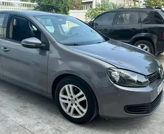 Autohuur Volkswagen Golf 6 2010 in in Albanië, met Benzine brandstof en 120 pk ➤ Vanaf 23 EUR per dag.