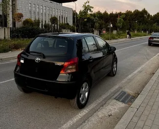 Verhuur Toyota Yaris. Economy, Comfort Auto te huur in Albanië ✓ Borg van Borg van 200 EUR ✓ Verzekeringsmogelijkheden [].