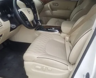 Verhuur Nissan Patrol. Premium, Luxe, SUV Auto te huur in de VAE ✓ Borg van Borg van 2000 AED ✓ Verzekeringsmogelijkheden TPL, CDW, SCDW, Passagiers.