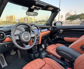 Verhuur Mini Cooper S Cabrio. Comfort, Premium, Cabriolet Auto te huur in de VAE ✓ Borg van Borg van 1500 AED ✓ Verzekeringsmogelijkheden TPL, CDW.