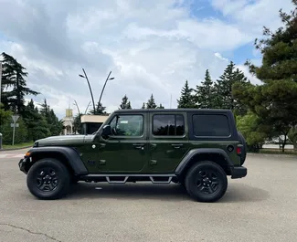 Autohuur Jeep Wrangler 2021 in in Georgië, met Benzine brandstof en 273 pk ➤ Vanaf 230 GEL per dag.