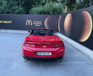 Chevrolet Camaro Cabrio 2017 beschikbaar voor verhuur in Tbilisi, met een kilometerlimiet van 200 km/dag.