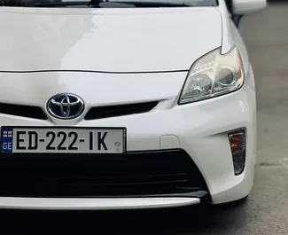 Autohuur Toyota Prius 2013 in in Georgië, met Benzine brandstof en 150 pk ➤ Vanaf 98 GEL per dag.