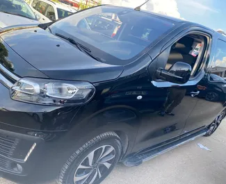 Autohuur Citroen Space Tourer 2023 in in Turkije, met Diesel brandstof en 180 pk ➤ Vanaf 45 USD per dag.