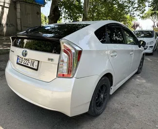 Verhuur Toyota Prius. Economy, Comfort Auto te huur in Georgië ✓ Borg van Zonder Borg ✓ Verzekeringsmogelijkheden TPL, CDW.