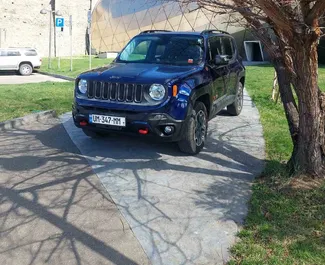 Vooraanzicht van een huurauto Jeep Renegade in Tbilisi, Georgië ✓ Auto #10803. ✓ Transmissie Automatisch TM ✓ 0 beoordelingen.