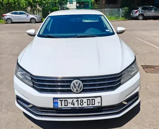 Autohuur Volkswagen Passat #10703 Automatisch op de luchthaven van Koetaisi, uitgerust met 1,8L motor ➤ Van Nika in Georgië.