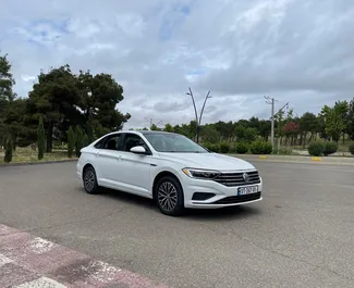 Autohuur Volkswagen Jetta 2019 in in Georgië, met Benzine brandstof en 150 pk ➤ Vanaf 90 GEL per dag.