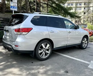 Autohuur Nissan Pathfinder 2015 in in Georgië, met Benzine brandstof en 260 pk ➤ Vanaf 155 GEL per dag.