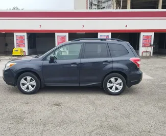 Vooraanzicht van een huurauto Subaru Forester in Tbilisi, Georgië ✓ Auto #10838. ✓ Transmissie Automatisch TM ✓ 0 beoordelingen.