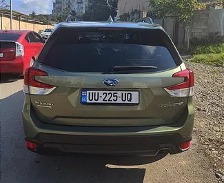 Interieur van Subaru Forester te huur in Georgië. Een geweldige auto met 5 zitplaatsen en een Automatisch transmissie.