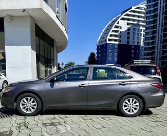 Autohuur Toyota Camry 2016 in in Georgië, met Hybride brandstof en 156 pk ➤ Vanaf 100 GEL per dag.