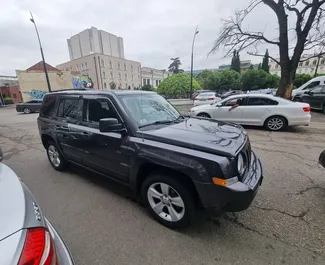 Verhuur Jeep Patriot. Comfort, SUV Auto te huur in Georgië ✓ Borg van Zonder Borg ✓ Verzekeringsmogelijkheden TPL, CDW, Diefstal, Geen storting.