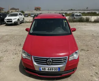 Autohuur Volkswagen Touran #11073 Handmatig op de luchthaven van Tirana, uitgerust met 2,0L motor ➤ Van Enrigen in Albanië.