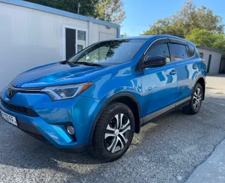 Verhuur Toyota Rav4. Comfort, SUV, Crossover Auto te huur in Georgië ✓ Borg van Borg van 500 GEL ✓ Verzekeringsmogelijkheden TPL, CDW, Passagiers, Diefstal.