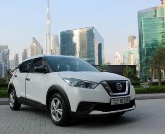 Vooraanzicht van een huurauto Nissan Kicks in Dubai, Verenigde Arabische Emiraten ✓ Auto #11321. ✓ Transmissie Automatisch TM ✓ 0 beoordelingen.